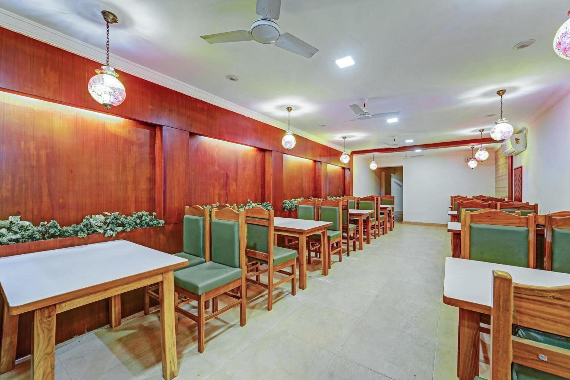 Collection O Mount Road Rich Mount Near Marina Beach Hotel Chennai Exterior photo